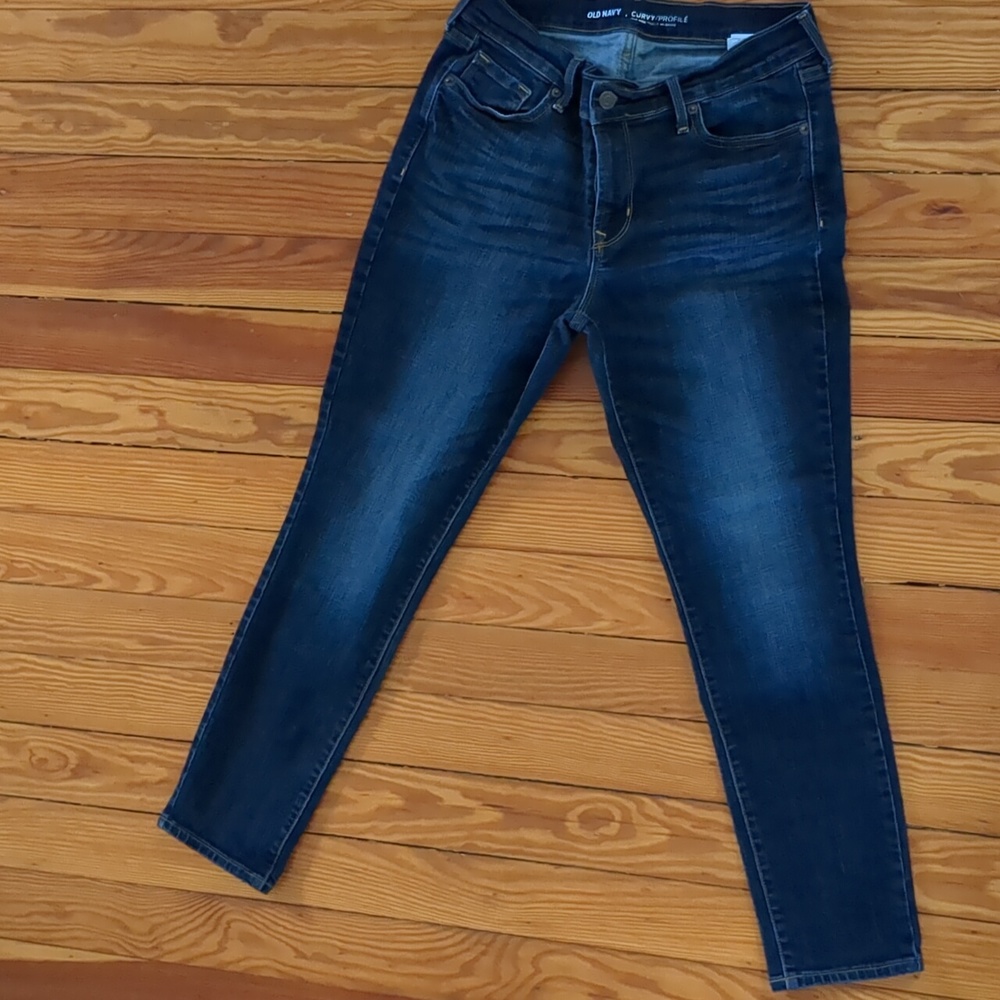 Old Navy Jeans - curvy fit, size 8 Short
